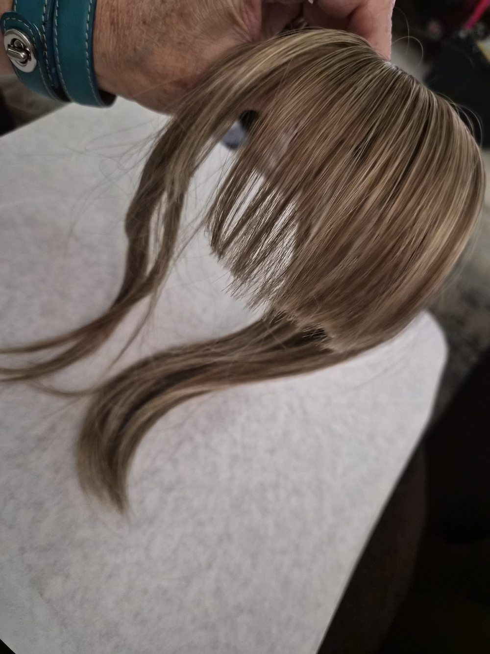 NIP Mini Round Crown Synthetic Hair Topper w/ Wispy Bangs w/ Brown Highlight